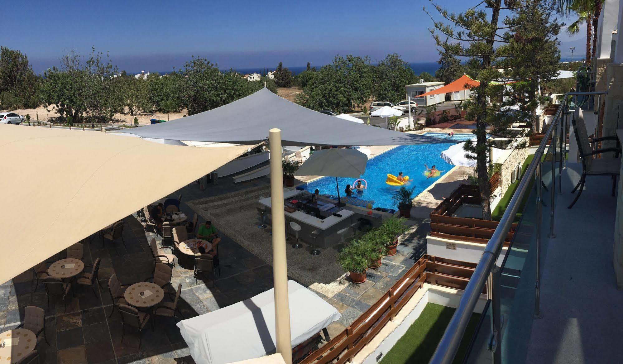 Latchi Escape Hotel And Suites Polis Exterior foto