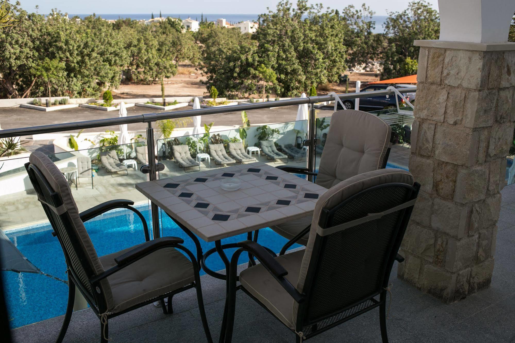 Latchi Escape Hotel And Suites Polis Exterior foto